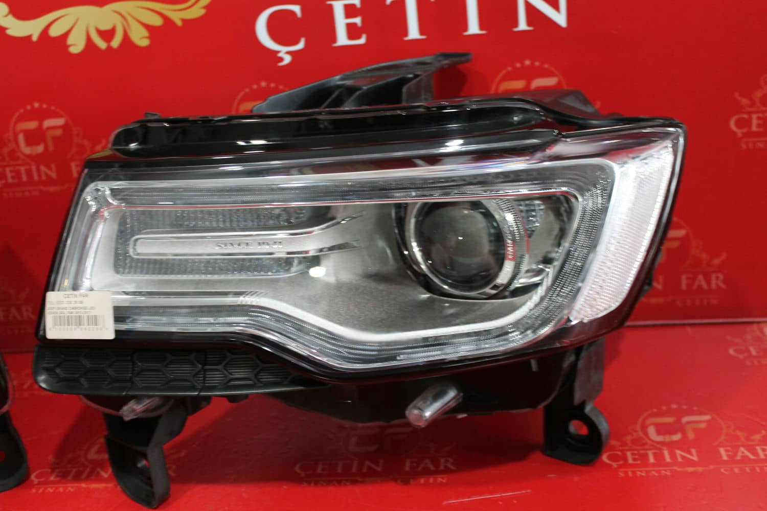Jeep GRAND CHEROKEE JEEP GRAND CHEROKEE XENON SAĞ SOL FAR 2015